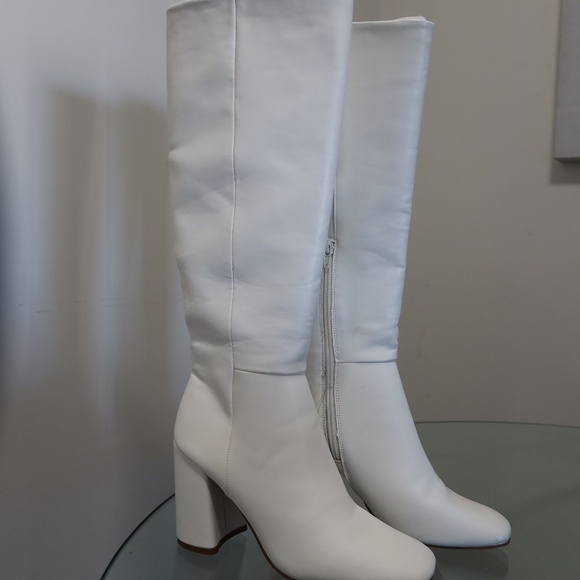 Brand New Steve Madden Knee High Block Heel Cream Boots - Picture 2 of 3